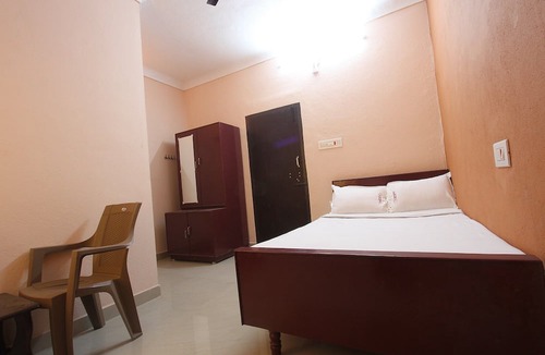 Thanjavur House | Crazy Homes stay@Thanjavur/Nice & Comfort Rooms