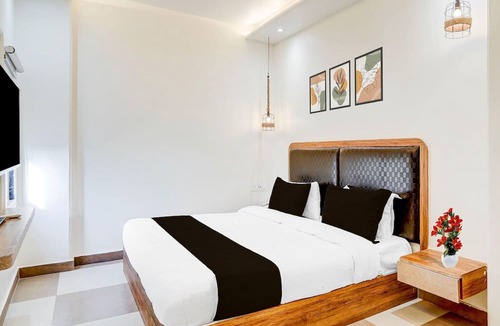 Warangal House | Super Townhouse Oak Garden