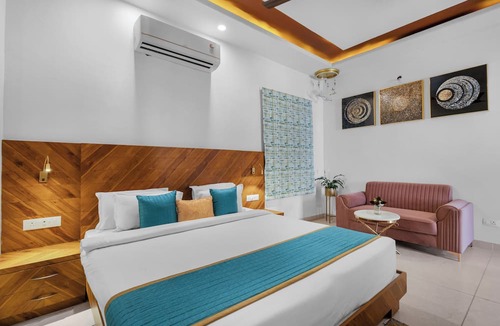 Village Hokra Villa | Krishna Serenity Petfriendly 7BHK Farm