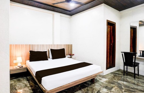 Prabhadevi House | Deluxe P.k's Lodging And Boarding