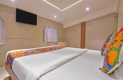 Bandra West Hotel | Via Woodlands