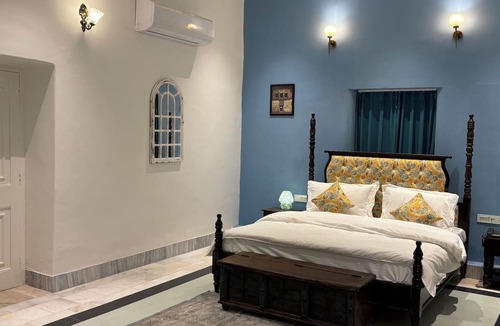 Air Force Area Hotel | Surya Niwas Boutique Hotel & Garden