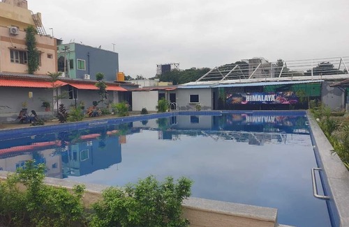 Tiruchanur Resort | HIMALAYA POOL & RESORT