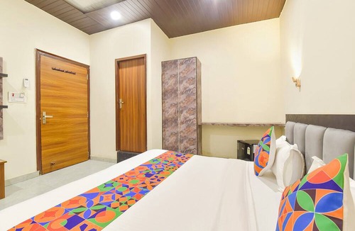 Jhotwara Hotel | Fabhotel Sunroof & Rooftop
