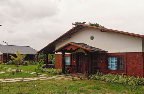 Alur Resort | Vintage Trails By Ilara