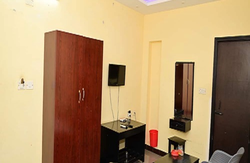 Mayiladuthurai Hotel | Hotel Dhayalan