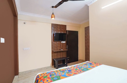Sadduguntepalya Hotel | Fabhotel Tanish Stay Inn