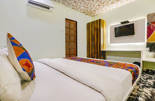 Andheri West Hotel | Fabhotel Twigo Inn