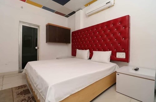 Patiala Hotel | Amar Hotel By GRB
