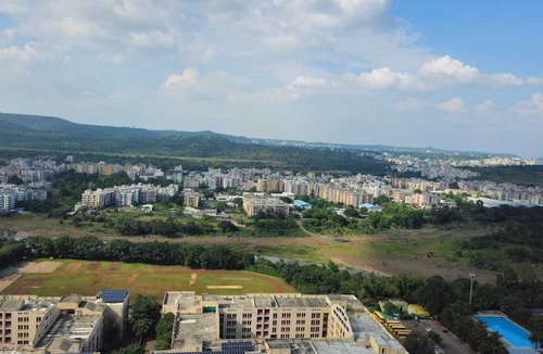 Nanded Apartment | Luxurious 2-bedroom apartment in serene Pune with view, WiFi, AC, recliner