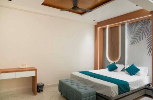Amreli Hotel | HOTEL RAJ PALACE