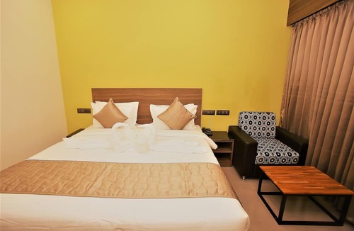 Palsana Hotel | Hotel Regents