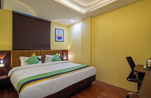 Patna Hotel | Treebo Taj Square