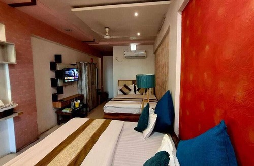 Ahmedabad Hotel | Hotel Krishna Ahmedabad