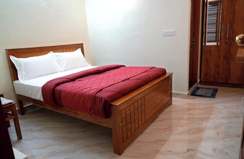 Virarajendrapet Hotel | Hill Palace Residency