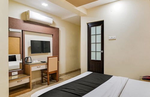 Central Chennai Hotel | Collection O Hotel Chennai Palace