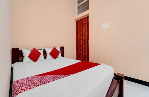 Karunya Nagar Hotel | OYO Dhanam Lodge