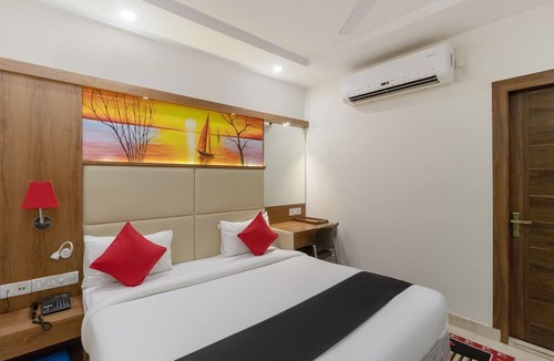 Sector V Hotel | Super OYO Collection O Revaa