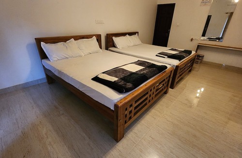 Sakleshpur Hotel | Lotus Lake Retreat