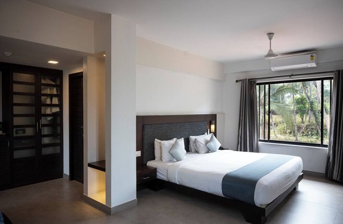Kozhikode Hotel | Copper Folia