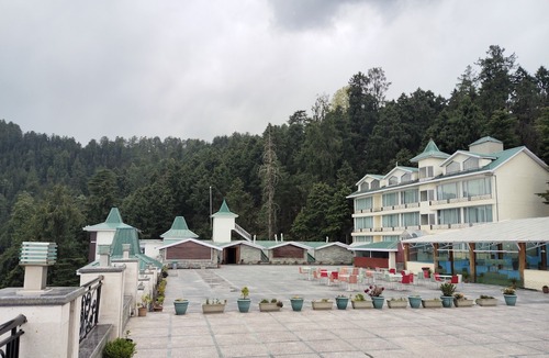Kufri Hotel | Royal Tulip Shimla - Kufri