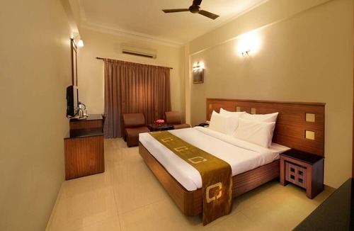 Gopalapuram Hotel | HOTEL PLAZA INN
