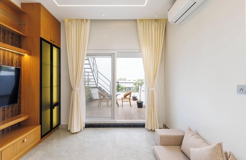 Hosur Apartment | Sapphire Garden Villa 3bhk Pool 1hr Koramangala