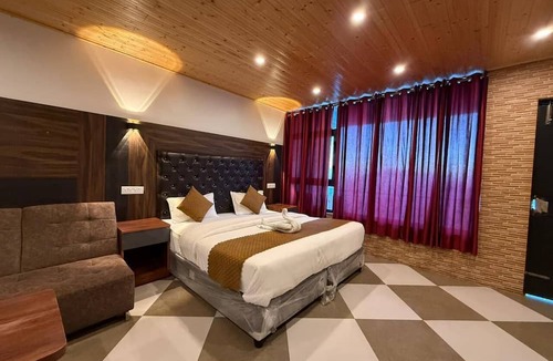Dhanaulti Hotel | Hotel Valley View