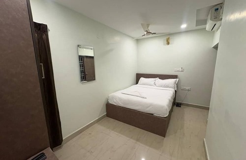 Royapettah Hotel | Hotel Royal King