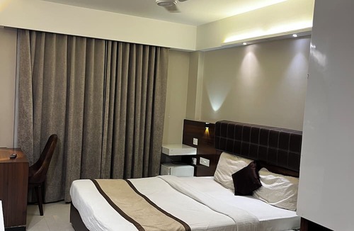Ujjain Hotel | Hotel Shiv Sagar NX