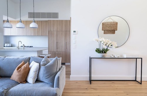 Collaroy Apartment | Luxurious penthouse-park, Golf Course, ocean views