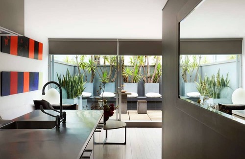 Darlinghurst Apartment | Apartment One by Contemporary Hotels is the quintessential glamorous Darlinghurst apartment for thos