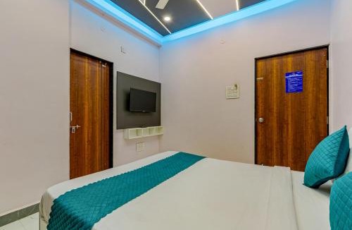 Akalkot Hotel | Majestic Royal By M A Ventures