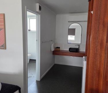 Finley Hotel | Finley Country Club Hotel Motel
