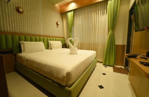 Mysore Hotel | Yuvraj Land Mark
