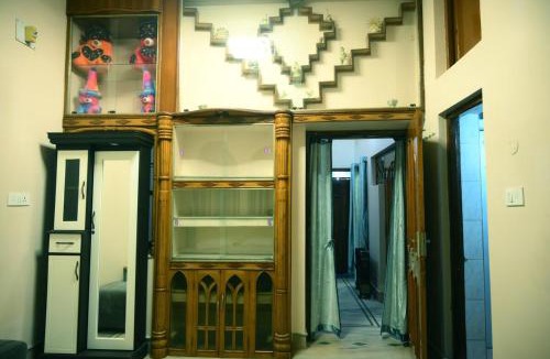 Deoghar Apartment | Archana Home Stay - 10 min from Baidhyanath Temple