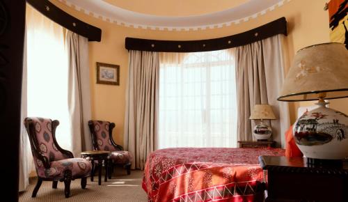 Ndaragwa Hotel | Tafaria Castle & Center For The Arts