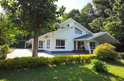 Cherthala House | Choolakadavu