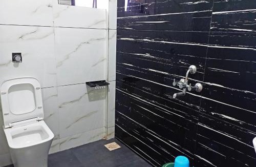 Mavalli Hotel | Hotel Kadamba