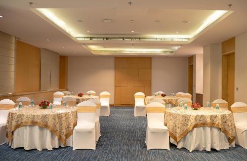 Nanakram Guda Hotel | Sheraton Hyderabad Hotel