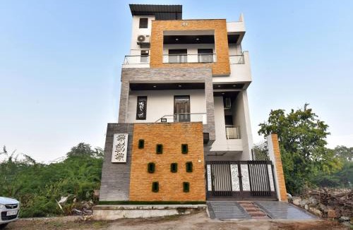 Udaipur Hotel | Flagship Hotel Redbull