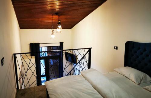Balotesti Cabin | Kopel Haus - Studio - Self acces cod location