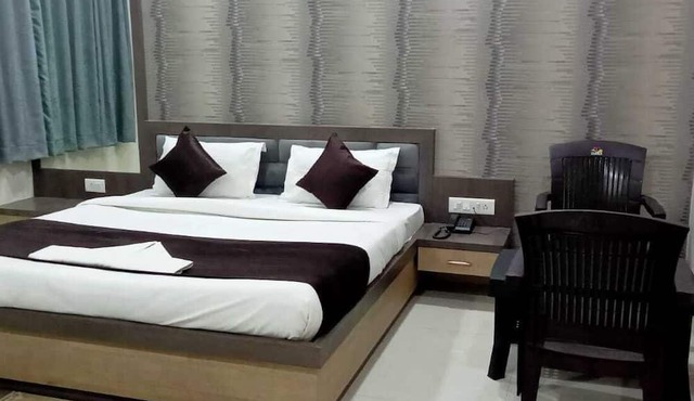 Hotel Grand Royal
