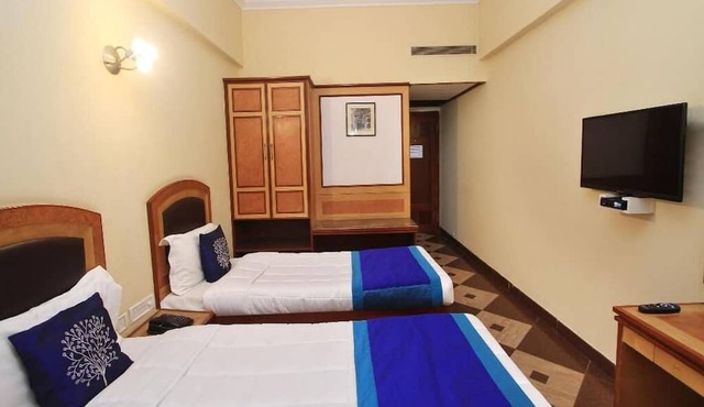 Textures&Artistic Rooms Stay near Metro station