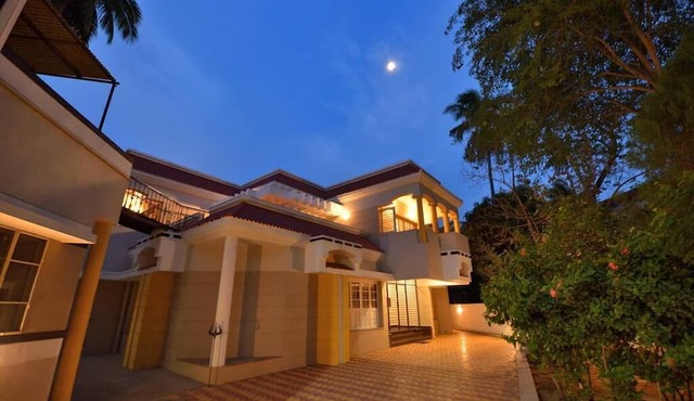 Crazy Homes Trichy/Luxurious&Spacious Rooms Stay