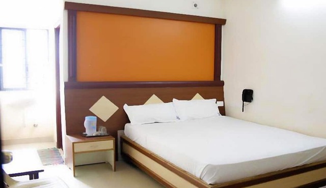Pleasant Room Stay near Thanjavur Junction