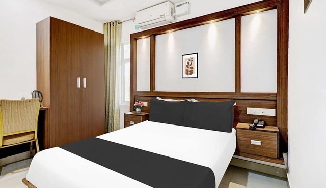 Super Hotel O Kazhakoottam in Thiruvananthapuram