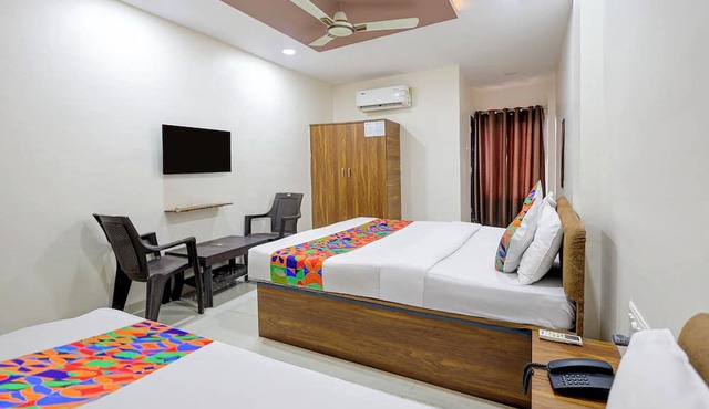 Fabhotel Grand Executive