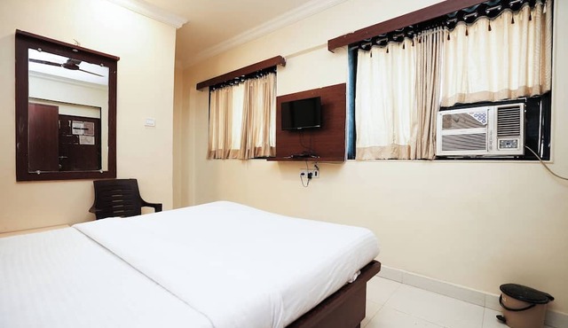 Hotel Della Comfort near Ambreshwar Shiv Mandir, Ambernath in Ambernath