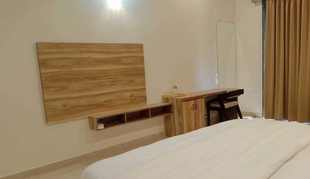The Udaipur Luxurious Villa With Private Swimming Pool and Graden